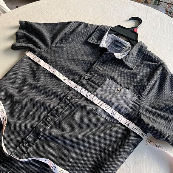 Modern Amusement Short Sleeve Button Up Casual Shirt Size M - Picture 7 of 7